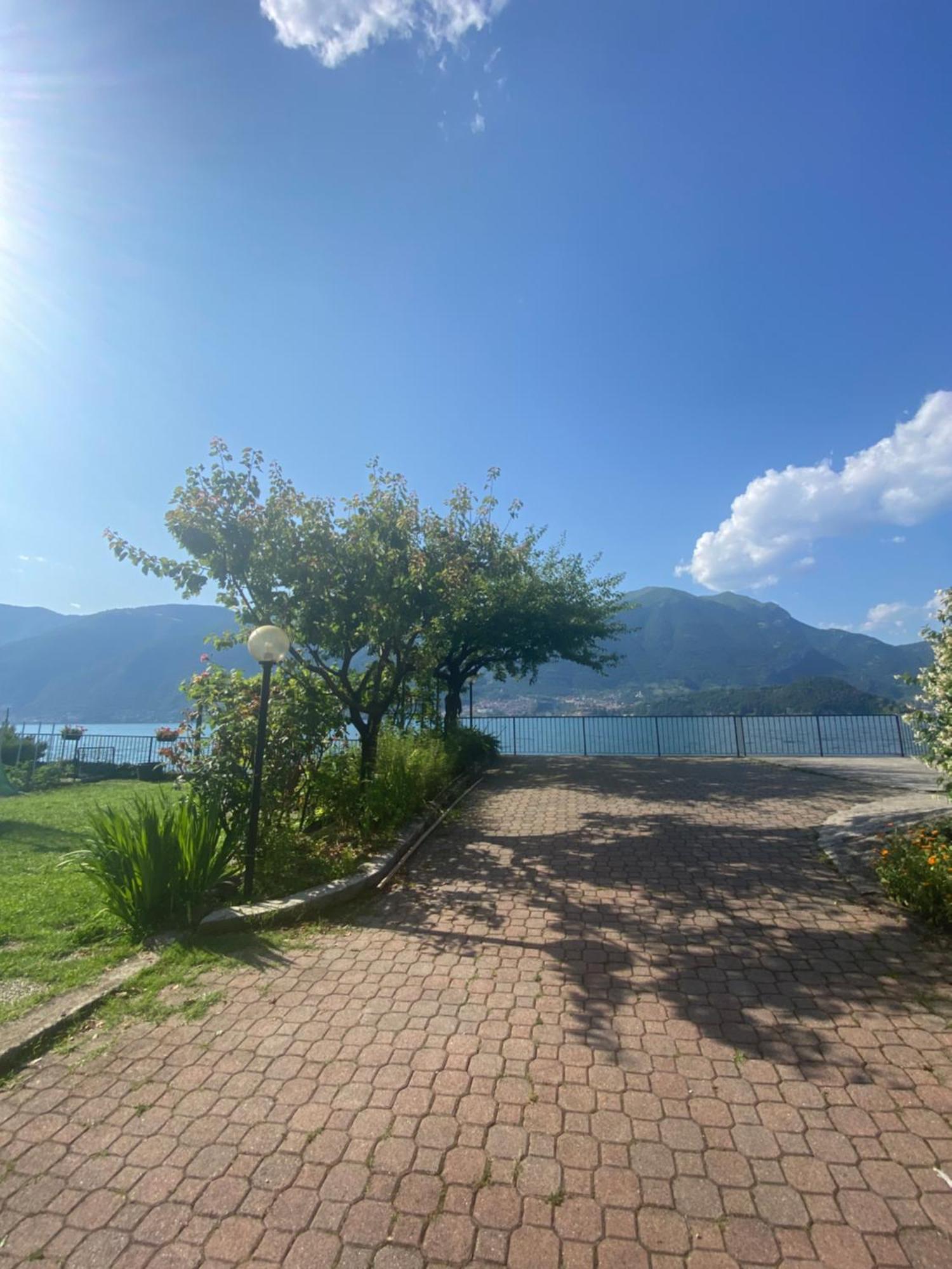 Peonia Apartment - Appartamento Vista Lago Lezzeno Exteriér fotografie